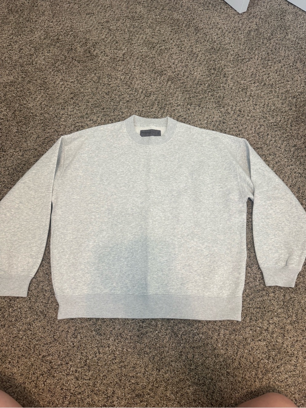A&F essential crew neck sweatshirt